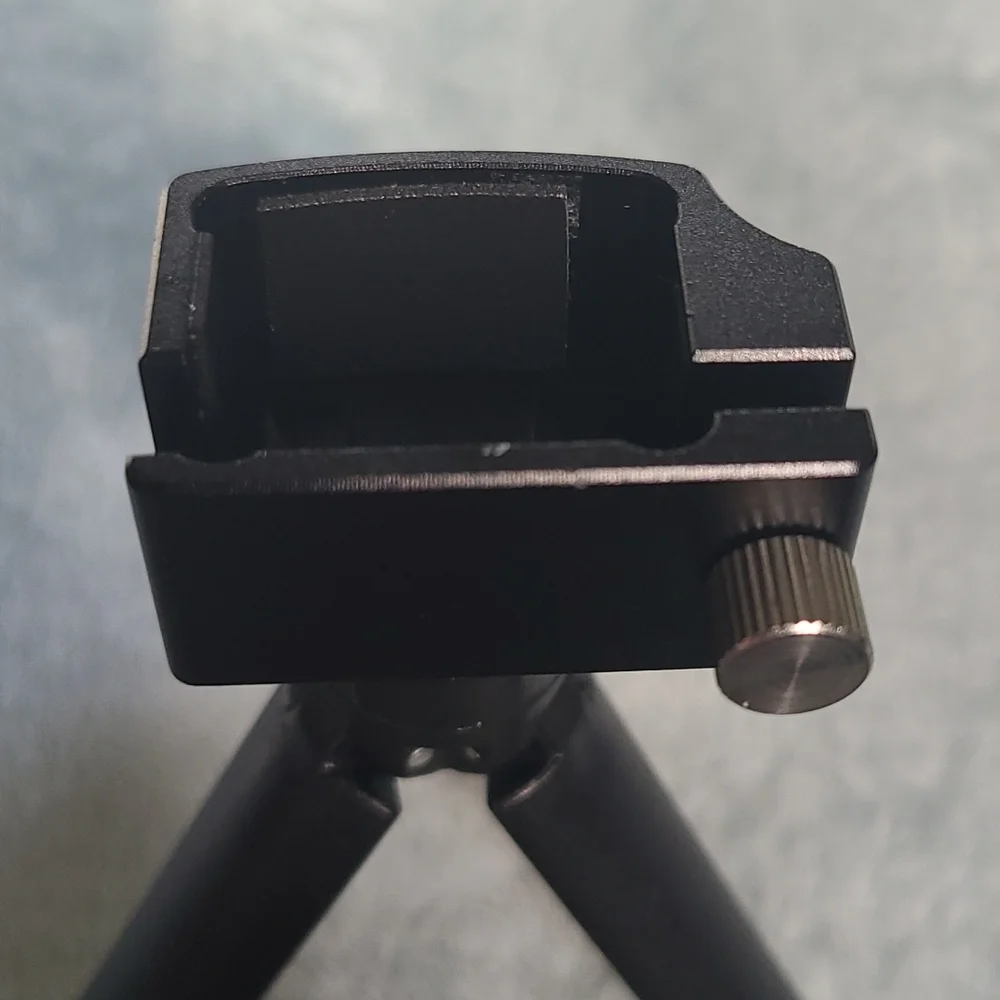 MINI TRIPOD pctc Black 1/4 inch